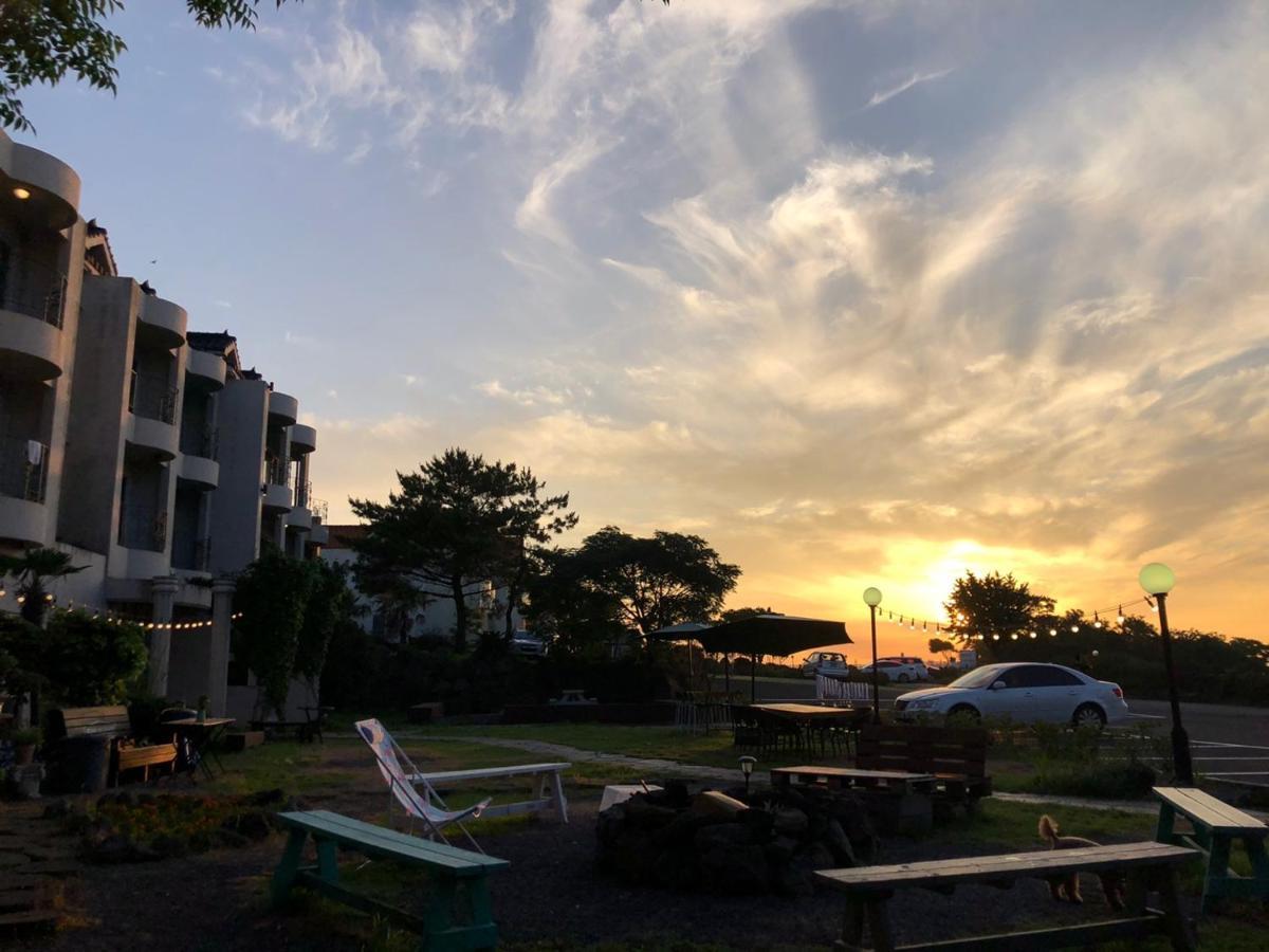 Jeju Playground Vandrehjem Eksteriør billede